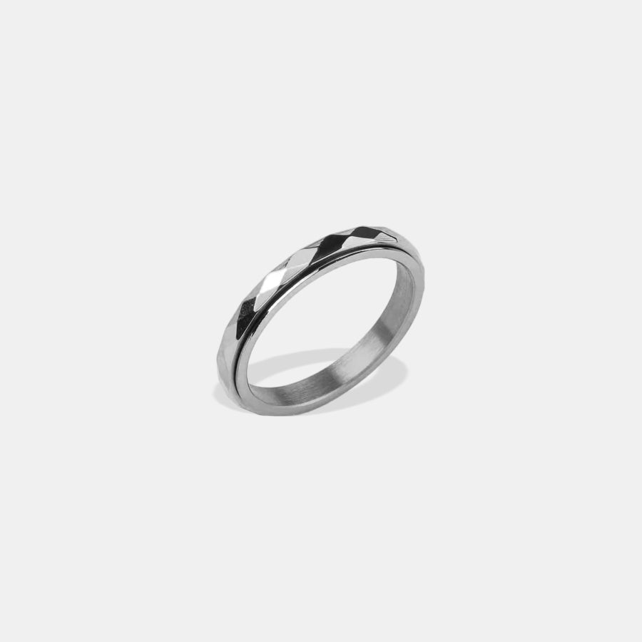 Dainty Hammered Band Spinning Fidget Ring