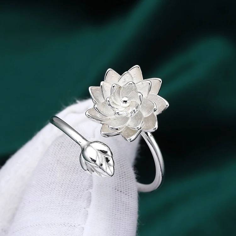 White Lotus Adjustable Fidget Ring