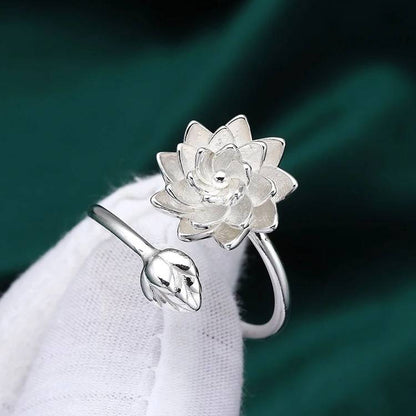 White Lotus Adjustable Fidget Ring