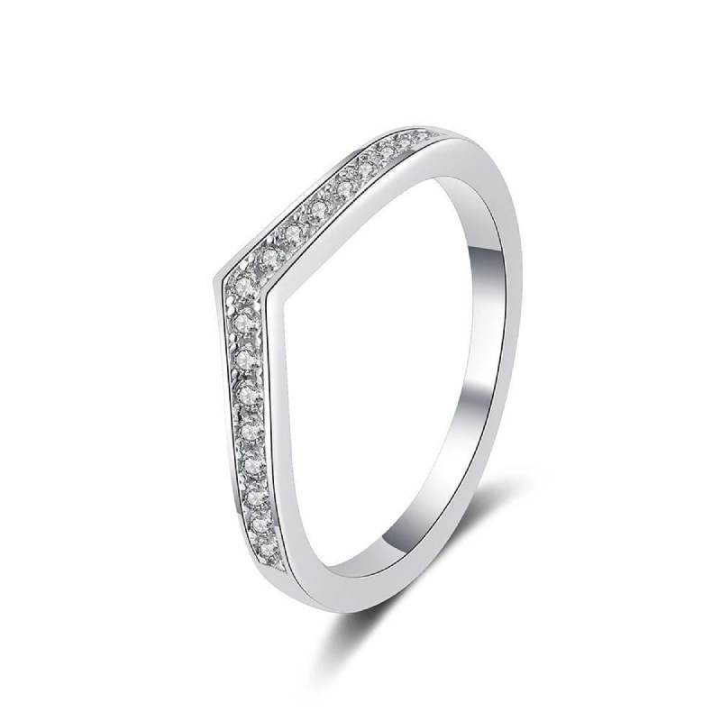 Moissanite Peak Ring