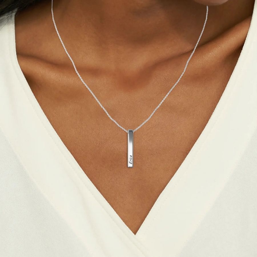 Muse Pillar Bar Necklace