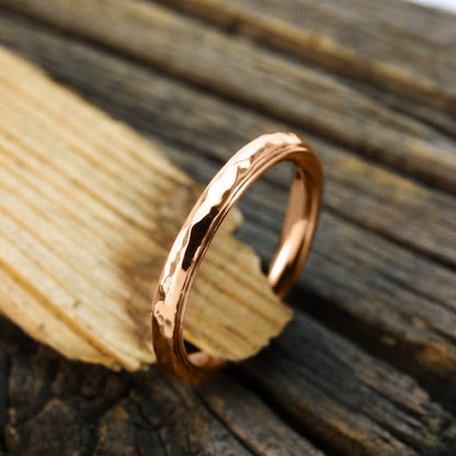 Dainty Hammered Band Spinning Fidget Ring