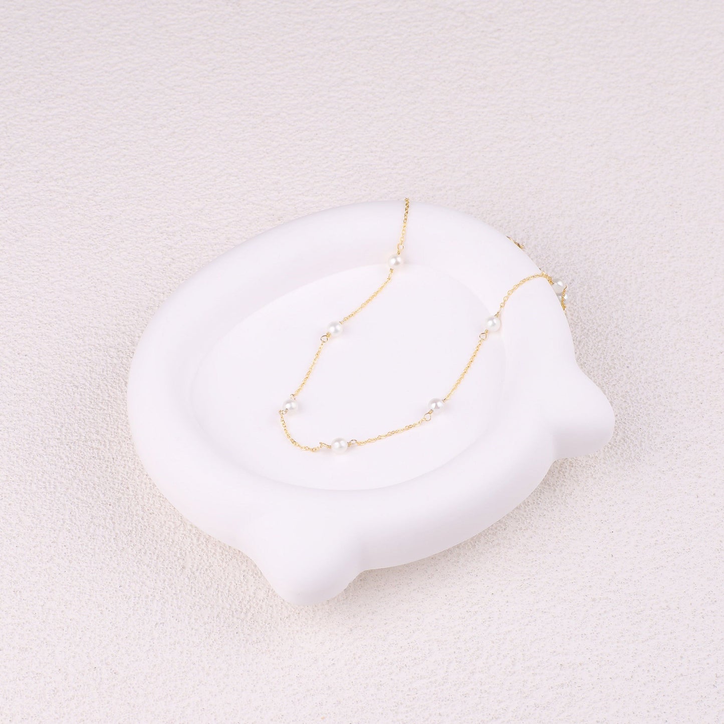 Ten Pearl Choker