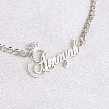 The Queen Name Necklace